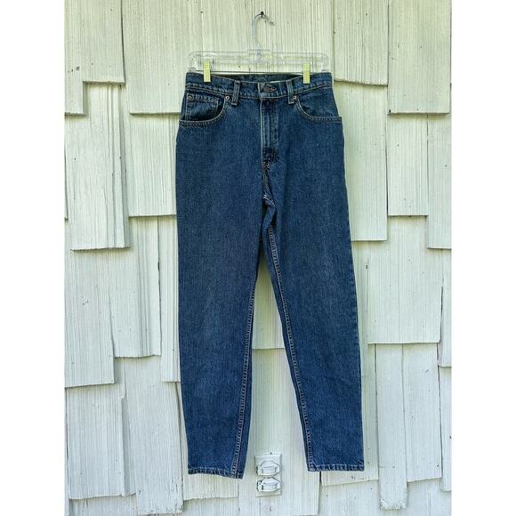 Vintage Levi's 852 Tapered Leg Mom Jeans 9 - Picture 3 of 9